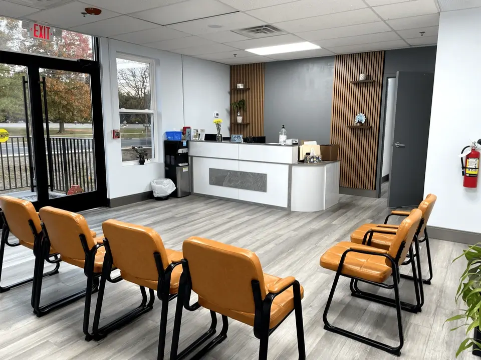 divine-spine-physical-therapy-monroe-nj_reception